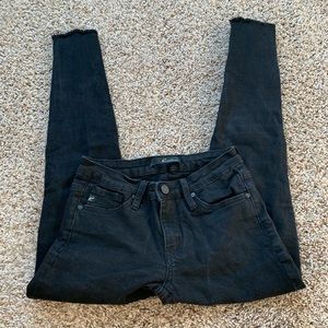 Black jeans w zippers on the ankles